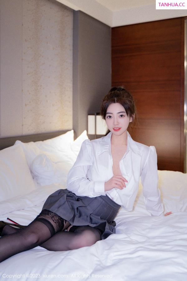   [XiuRen]高清写真图 2023.03.21 No.6444 星子柒kiki 黑丝美腿第13张图片
